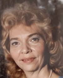 Ann Tozer's Instagram, Twitter & Facebook