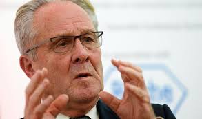 Lord Carter loses procurement adviser due to 'reimbursement issue'