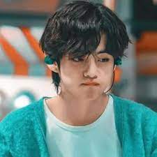 Check out handsome pictures of kim taehyung … 770 Kim Taehyung Ideas Kim Taehyung Taehyung Kim