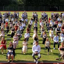 Verzeihen ist eine eigenschaft des starken. Edertalschule Frankenberg Abiturienten Feiern Ihr Open Air Abi Frankenberg Waldeck