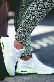 Nike 2015 Kadin Spor Ayakkabi Modelleri Beyaz Neon Yesil Kadin Spor Ayakkabi Nike Nike Kadin Ayakkabilar