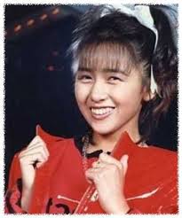 工藤静香顔変わった 顔大きい でかい 顔長い 顔面崩壊 顔怖い 顔の歪み 芸能人整形劣化 com 工藤静香 できちゃった結婚 顔が大きい