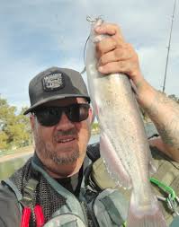 What are some kayaking suggestions in or around Scottsdale, Arizona?