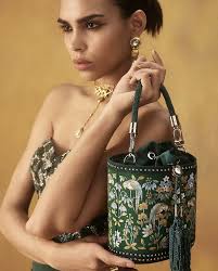 Jillian Tan (jillytan)