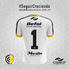 Camiseta selección argentina 2018 climalite. Comunicaciones On Twitter Equiposcoachargentina Ademas Presentamos Otro Modelo De Camiseta De Arquero En Color Blanco Y Los Pantalones De Juego Alternativos Tambien En Color Blanco Seguircreciendo Https T Co Kbputlcoyh