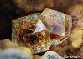 Paulingite Ca Vinarice Kladno Central Bohemia Region Bohemia Czech Republic Fov 4 Mm Kristalle Mineralien Mineralien Und Edelsteine Mineralien