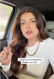 Deena (@deenapaige.wellness)