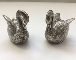 Pewter Bird Salt And Pepper Shakers Eales 1779 Pewter Swan Salt And Pepper Shakers With Gift Box Vintage 1960 S With Images Salt And Pepper Sugar Bowl Set Salt