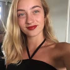 Erin Hoekstra's Instagram, Twitter & Facebook