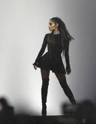 Grande Yet She So Petite Ropa De Ariana Grande Moda Oscura Moda