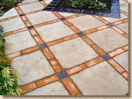 This is a precast patio slab with a cracked ice pattern. Patterns And Layouts For Flags And Slabs Pavingexpert