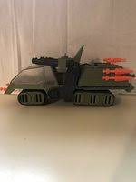 Your cobra commander figure stands in the rotating gun turret on this intense combat vehicle, where he can fire the rotating gatling cannon. Vintage 1986 Gi Joe Arah M 3934 Havoc Tank Drone Ex