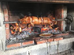 Spanferkel Partyservice Gegrilltes Spanferkel Spanferkel Partyservice Spanferkel Grillen