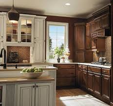 Heritage Kitchen Cabinets In Maple Bison Finish With Ivory Accents Kitchen Design New Kitchen Cabinets Maple Kitchen Cabinets