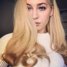 VICTORIA'S LASH STOP