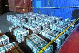 Image result for contenedor con paquetes de cocaina de Cuba