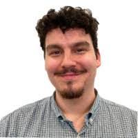 Louis Gee's Instagram, Twitter & Facebook