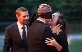 He is best known as part of the duo joko & klaas, alongside joko winterscheidt. Hochzeit Mit Hindernissen Klaas Heufer Umlauf Wird Am Samstag Auf Prosieben Zum Presseportal