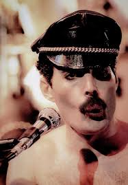 new photos of THE QUEEN just dropped 🥰