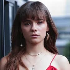 Victoria White's Instagram, Twitter & Facebook