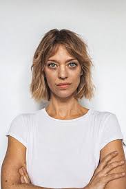 The actress is dating max schröder, her starsign is leo and she is now 49 years of age. Heike Makatsch Filmportal De