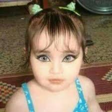 أثارت صورة المغنية والبلوجر نوران خليل مع اللاعب محمد صلاح بإحدى الفنادق في مصر، جدلا وترصد الدستور أبرز المعلومات عن البلوجر المثيرة للجدل بظهورها مع صلاح: Ù†ÙˆØ±Ø§Ù† Ø®Ù„ÙŠÙ„ Maoj1980 Twitter