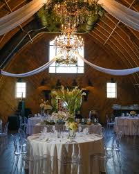 Elegant Barn Wedding With A Tropical Flair In 2020 Barn Wedding Wedding Table Decorations