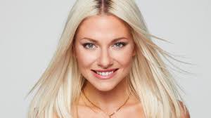 Oktober 1994 in münchen) ist eine deutsche schauspielerin und sängerin. Let S Dance 2021 Zieht Gzsz Star Valentina Pahde Belegt Im Finale Den Zweiten Platz