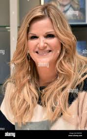 Trisha yearwood 2019 hi-res stock photography and images