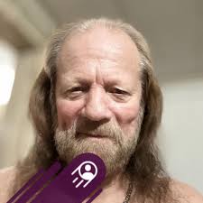 Back in the day, it wasn't easy to find left-handed guitars in the UK. So  for a while, I played the right-handed Gibson SG, but upside down 🎸