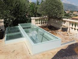 I nostri lucernari centinati offrono massima flessibilità per adattarsi a qualunque esigenza architettonica. Lucernario In Vetro Apribile Motorizzato Variglass