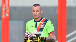 His potential is 72 and his position is gk. Cordaz Crotone Fa Crescere Zenga Si E Fatto Voler Bene