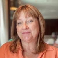 Julia Goldsmith's Instagram, Twitter & Facebook