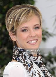 3.088 fotos e imágenes de alta resolución de Lorie