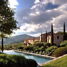 Castello Di Reschio Estate In Umbria Villa Architecture Maison Toscane Maisons Rustiques