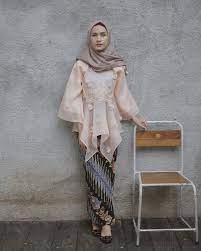 7 aplikasi desain baju & kaos terbaik 2020, untuk android & pc! 8 Inspirasi Kebaya Organza Yang Bikin Kamu Tampil Anggun Elegan