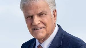 Winthrop professor honored with $25K endowed scholarship in his name