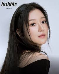 Honestly ,the first thing that I am impressed about Yea-Ji unnie is her  LONG SILKY BLACK STRAIGHT HAIR. whenever I became a fan of a celeb. it only  means that she has