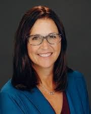 Lauren Wildermuth's Instagram, Twitter & Facebook