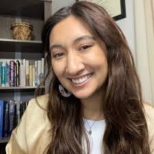 Jennifer Pendley's Instagram, Twitter & Facebook