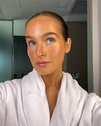 Brooke Upton's Instagram, Twitter & Facebook