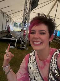 Swipe to see the before and after of my sets Amplify Festival Families,  thanks for braving the 96 degree heat to come sweat and make Jesus loud  with me. It was fun