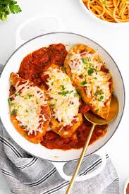 This easy baked chicken parmesan recipe is so simple it's ready to eat in about 30 minutes. Easy Baked Chicken Parmesan Fit Foodie Finds