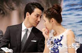 Son ye jin is the current actress who is creating a fever throughout asia after successfully completing the movie crash landing on you with actor the perfect combination of son ye jin and hyun bin couple made thousands of fans around the world want them to become a real couple couple in real life. Son Ye Jin Dating 2021 Son Ye Jin Boyfriend 2021 Son Ye Jin S Love Affair Lovekpop95