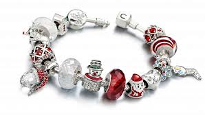 How To Remove Or Add Charms From Your Bracelet