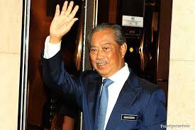 Kick out only ma, if anwar can work with mahathir after being jailed twice, what's a kick. Pmo Says Muhyiddin Not Meeting With Political Leaders Today Leaves Zahid S Excuse To Postpone Graft Trial In Doubt The Edge Markets