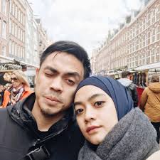 10 Potret Keluarga Belo Ayudia & Ditto di Eropa, Kecenya Kebanget