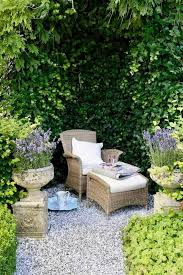 The Visual Vamp Garden Small Cottage Garden Ideas Cottage Garden Small Gardens