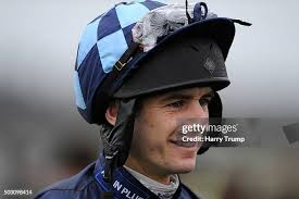 33 Photos & High Res Pictures