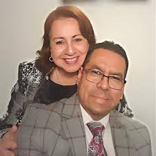 Pastores Gabriel y Kemblye Molina